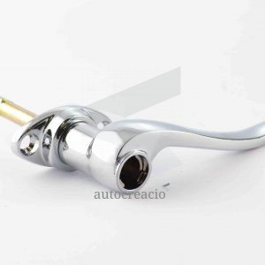 Maneta exterior delantera izquierda sin bombín.